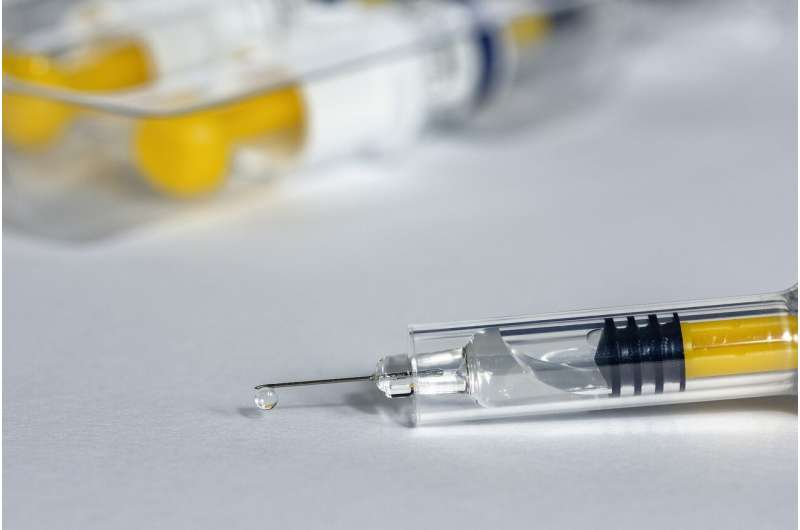 疾控中心建议谁应该接种最新的新冠肺炎疫苗